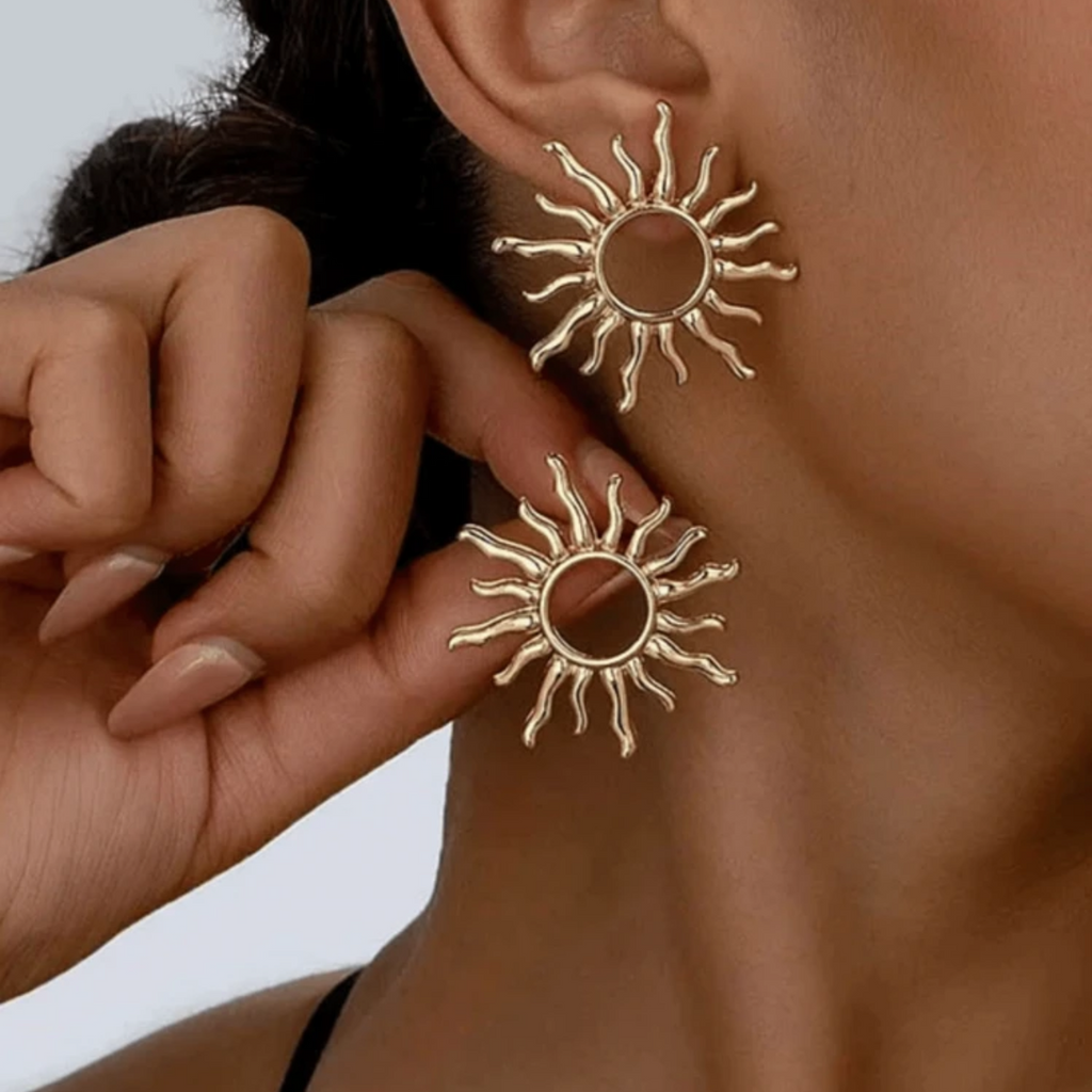 1 paire de boucles d'oreilles dorées de style bohème en forme de soleil, convenant pour le port quotidien et la tenue de plage - boucles d'oreilles en acier inoxydable