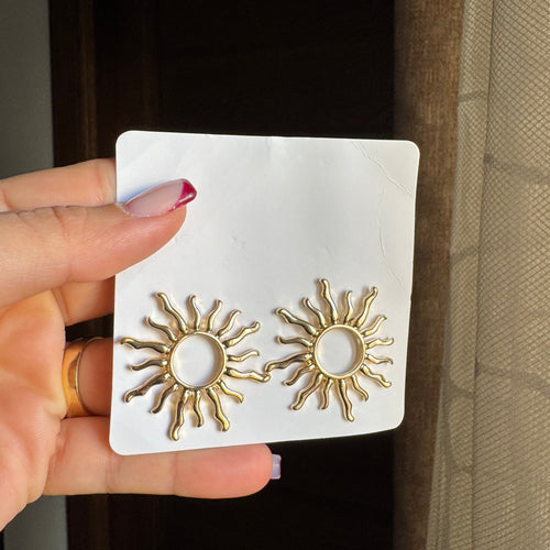 1 paire de boucles d'oreilles dorées de style bohème en forme de soleil, convenant pour le port quotidien et la tenue de plage - boucles d'oreilles en acier inoxydable